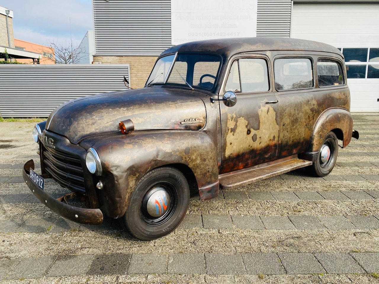 GMC Suburban - 1951 Nederlandse kenteken en gekeurd - AutoWereld.nl