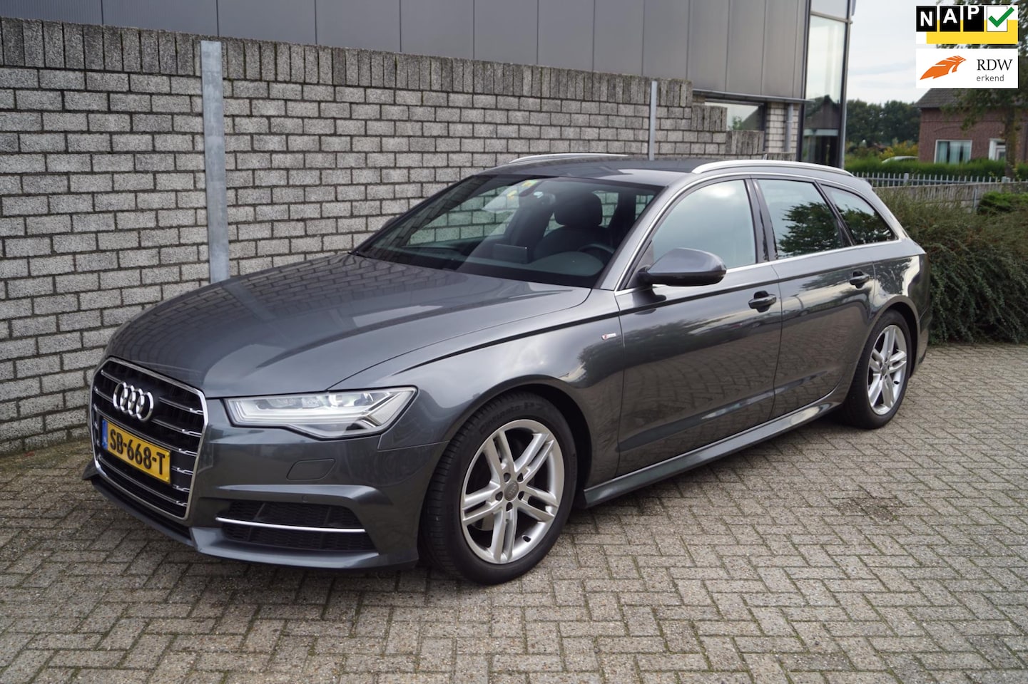 Audi A6 Avant - 1.8 TFSI Ultra Sport S Line 190 PK Autom Half Leder Sportst Stoelverw Navi Clima Audi Driv - AutoWereld.nl