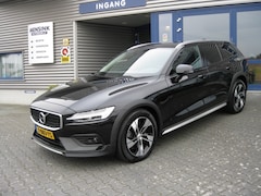 Volvo V60 Cross Country - T5 250pk AWD Geartronic Cross Country Pro