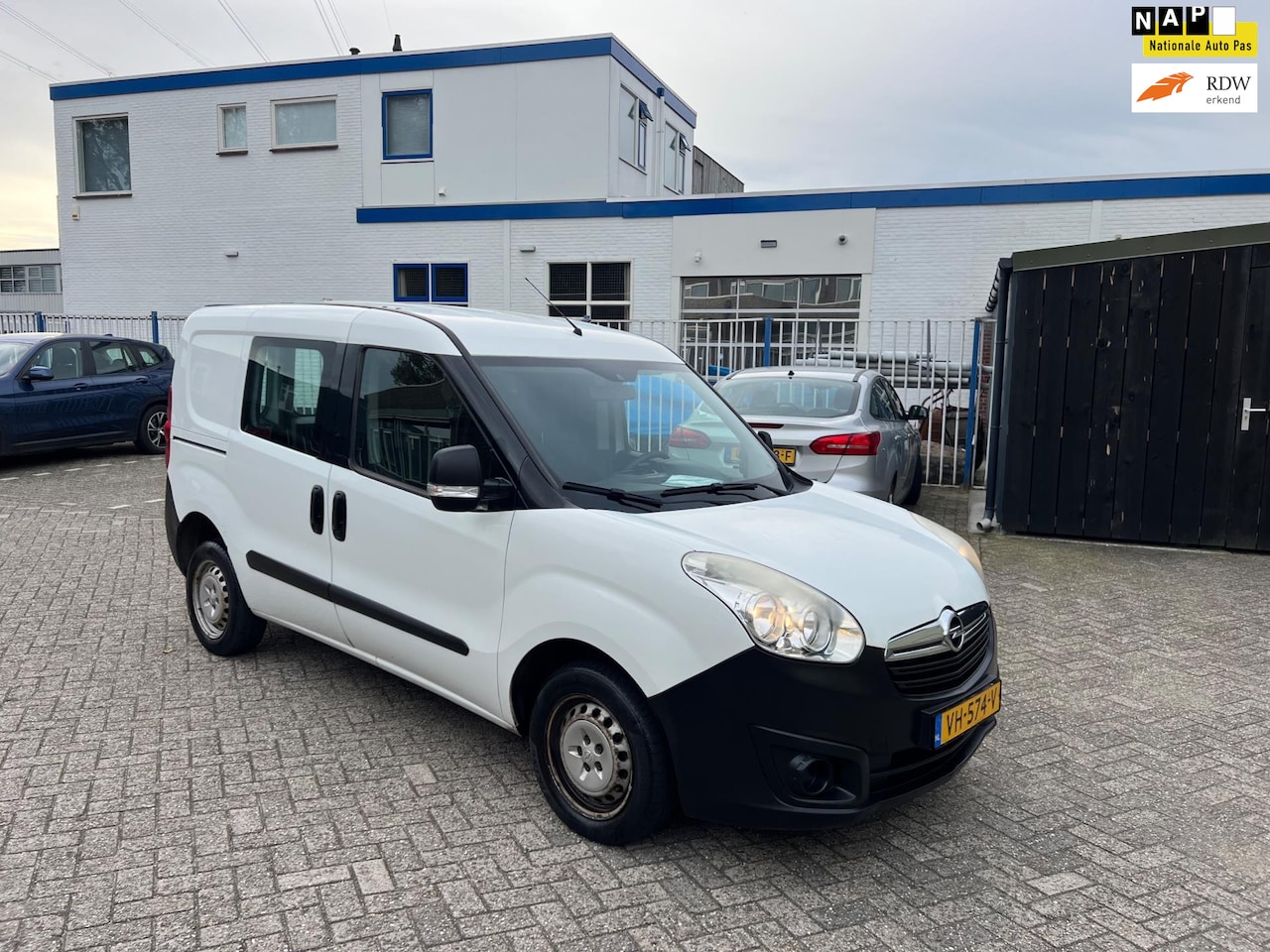 Opel Combo - 1.3 CDTi L1H1 ecoFLEX 1.3 CDTi L1H1 ecoFLEX - AutoWereld.nl