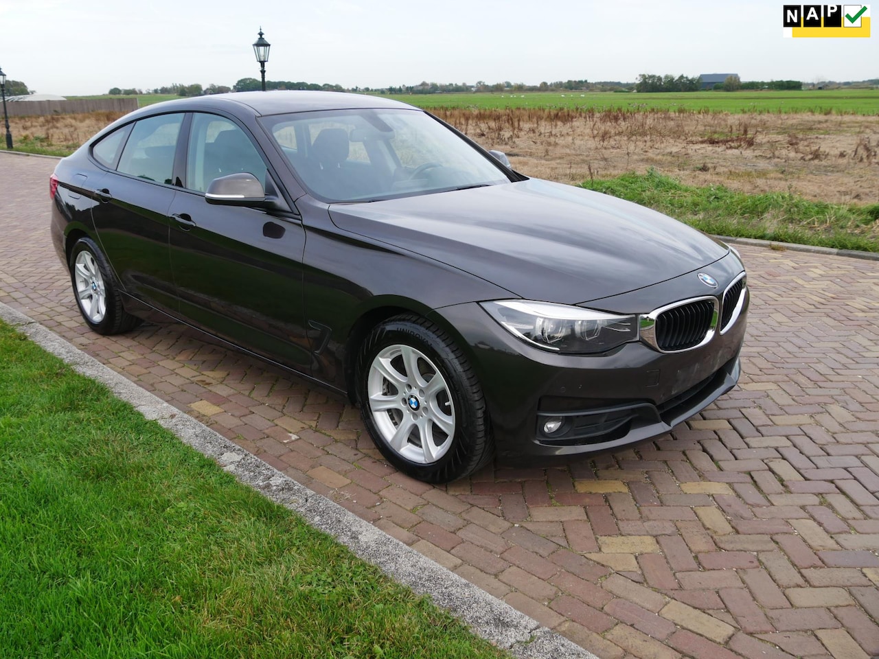 BMW 3-serie Gran Turismo - 318d GT Business Automaat ** 11599 NETTO ** - AutoWereld.nl