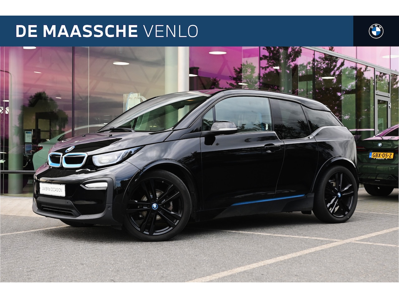 BMW i3 - Basis 120Ah 42 kWh Automaat / Camera / Harman Kardon / Cruise Control / Comfort Access / D - AutoWereld.nl