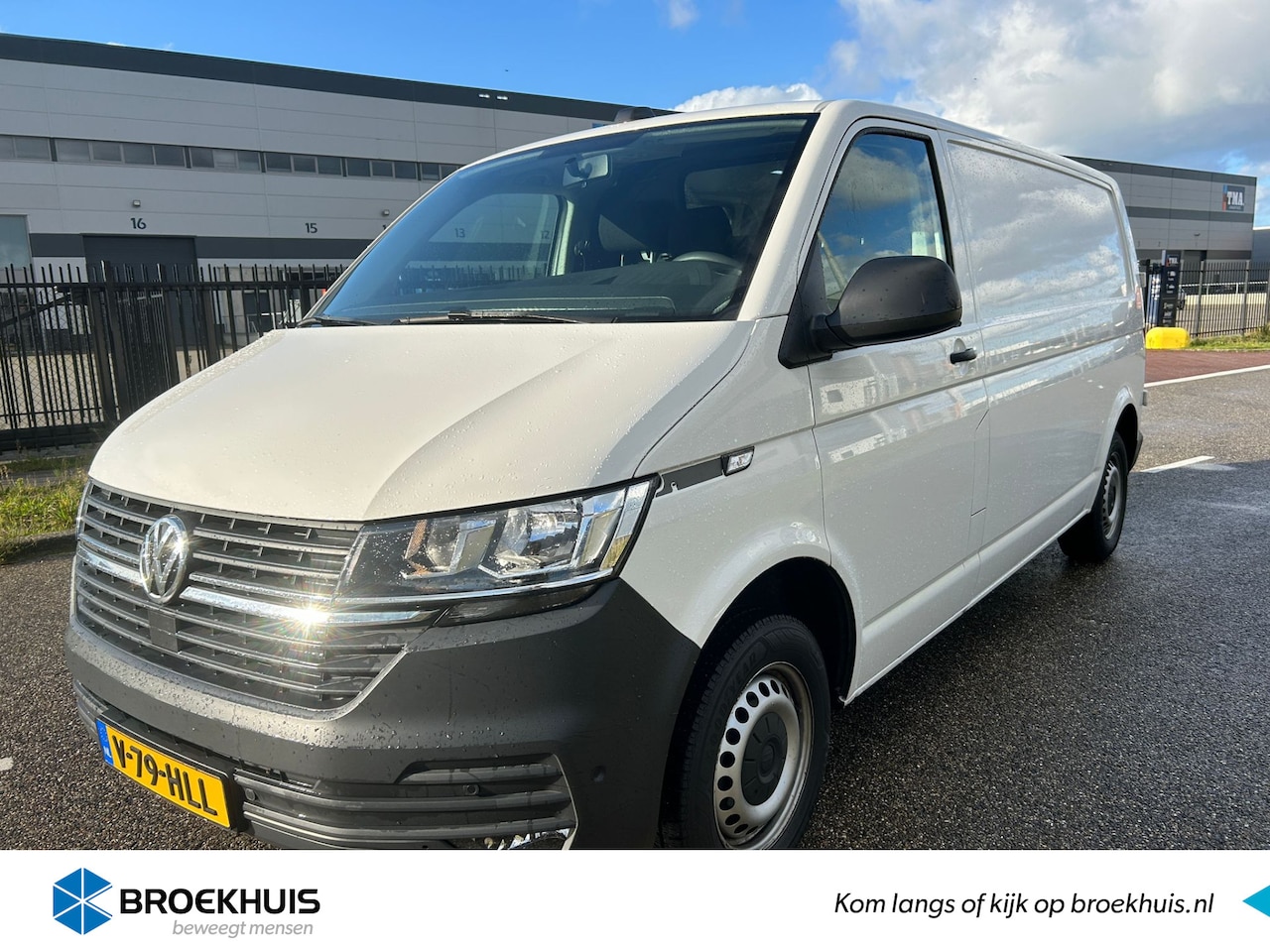 Volkswagen Transporter - 2.0 TDI L2H3 28 Comfortline 2.0 TDI L2H3 28 Comfortline - AutoWereld.nl