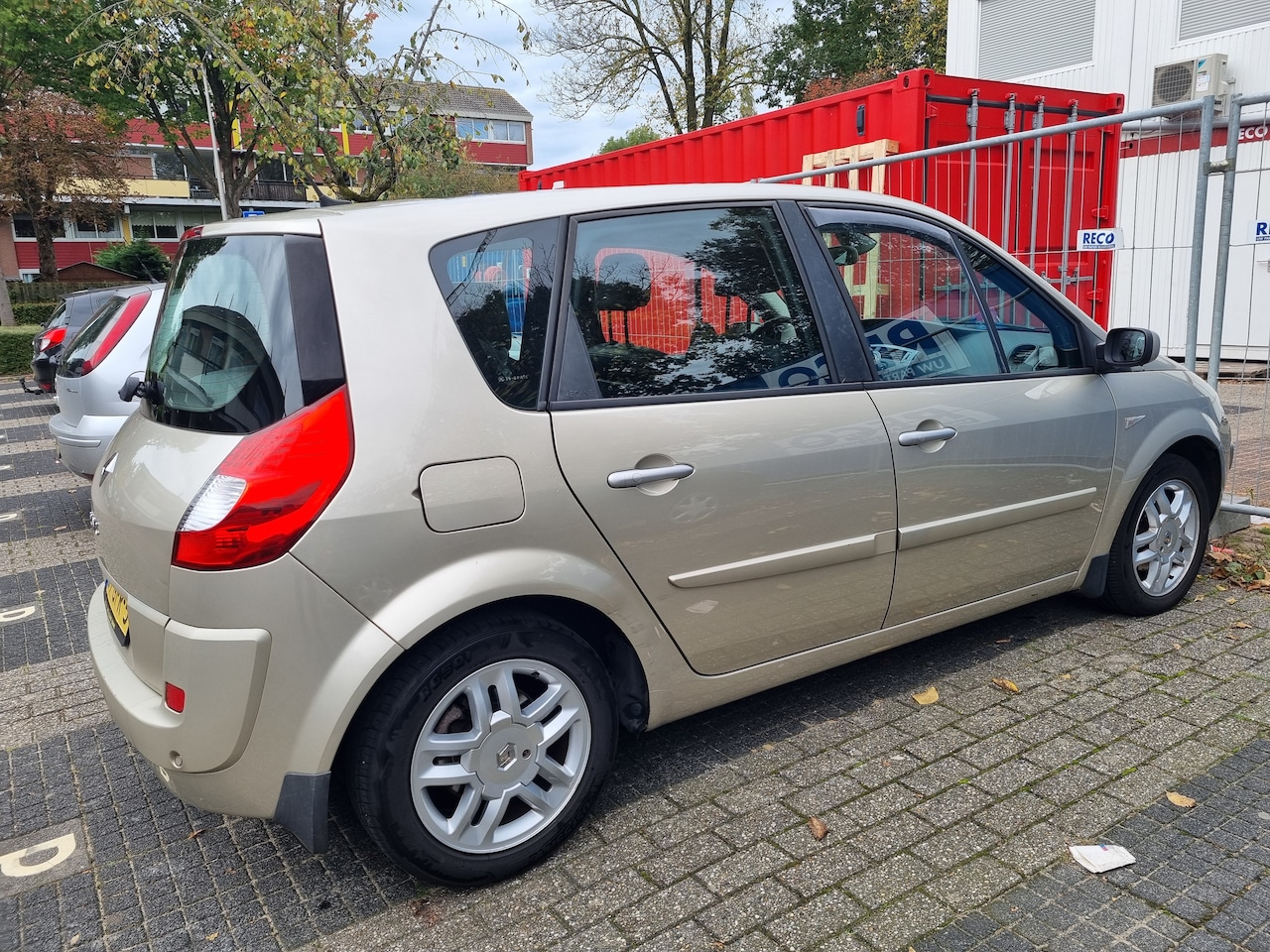 Renault Scénic - 1.6-16V Tech Line - AutoWereld.nl