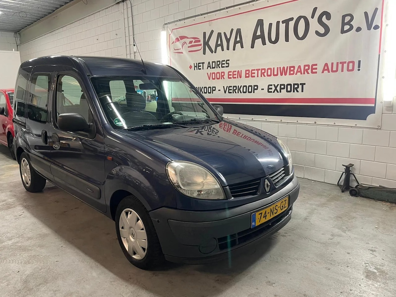 Renault Kangoo - 1.6 16v/Automaat/Geel kenteken - AutoWereld.nl