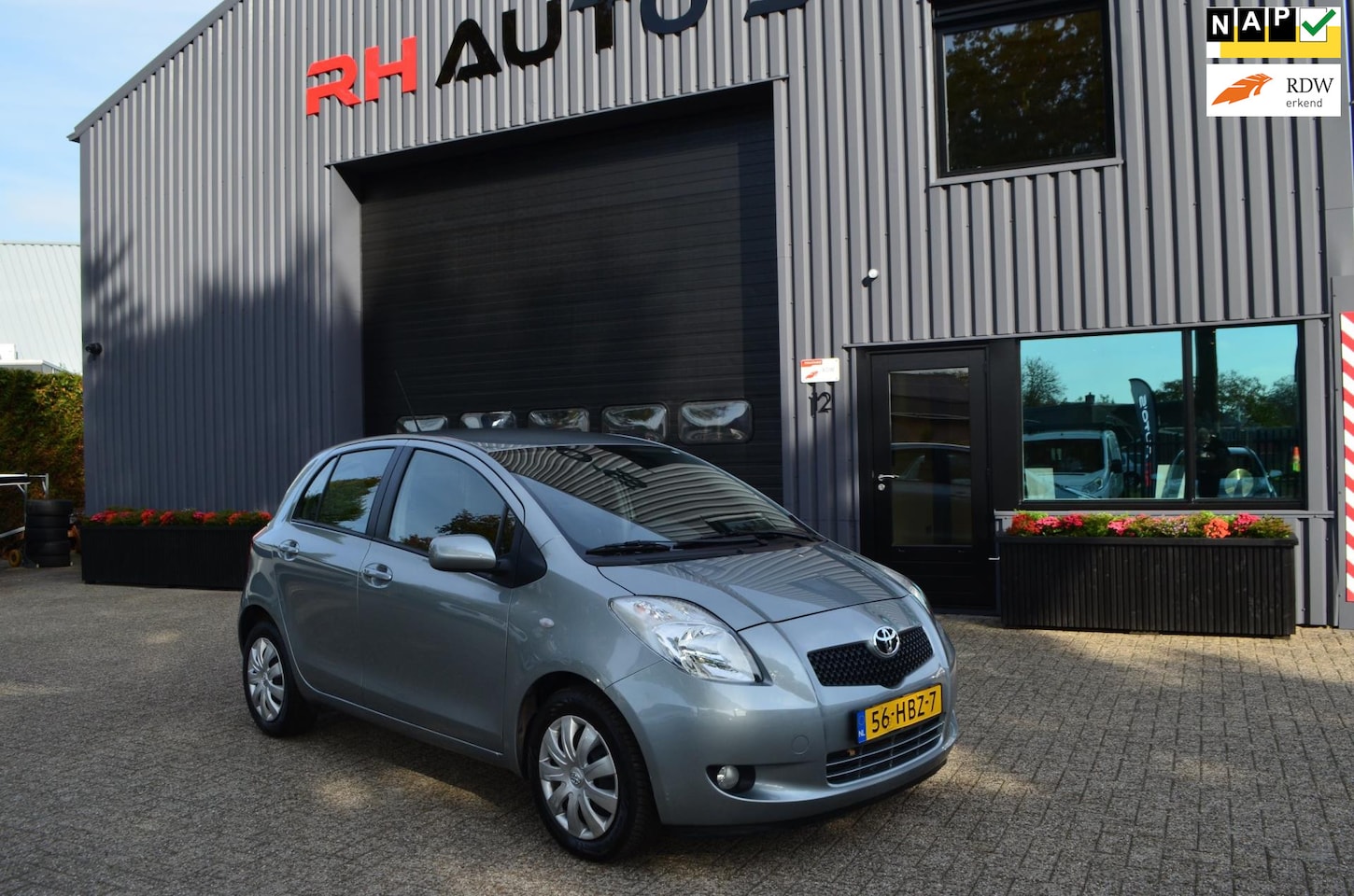 Toyota Yaris - 1.3 VVTi Sol AUTOMAAT Airco 5 drs 40000 km Uniek - AutoWereld.nl