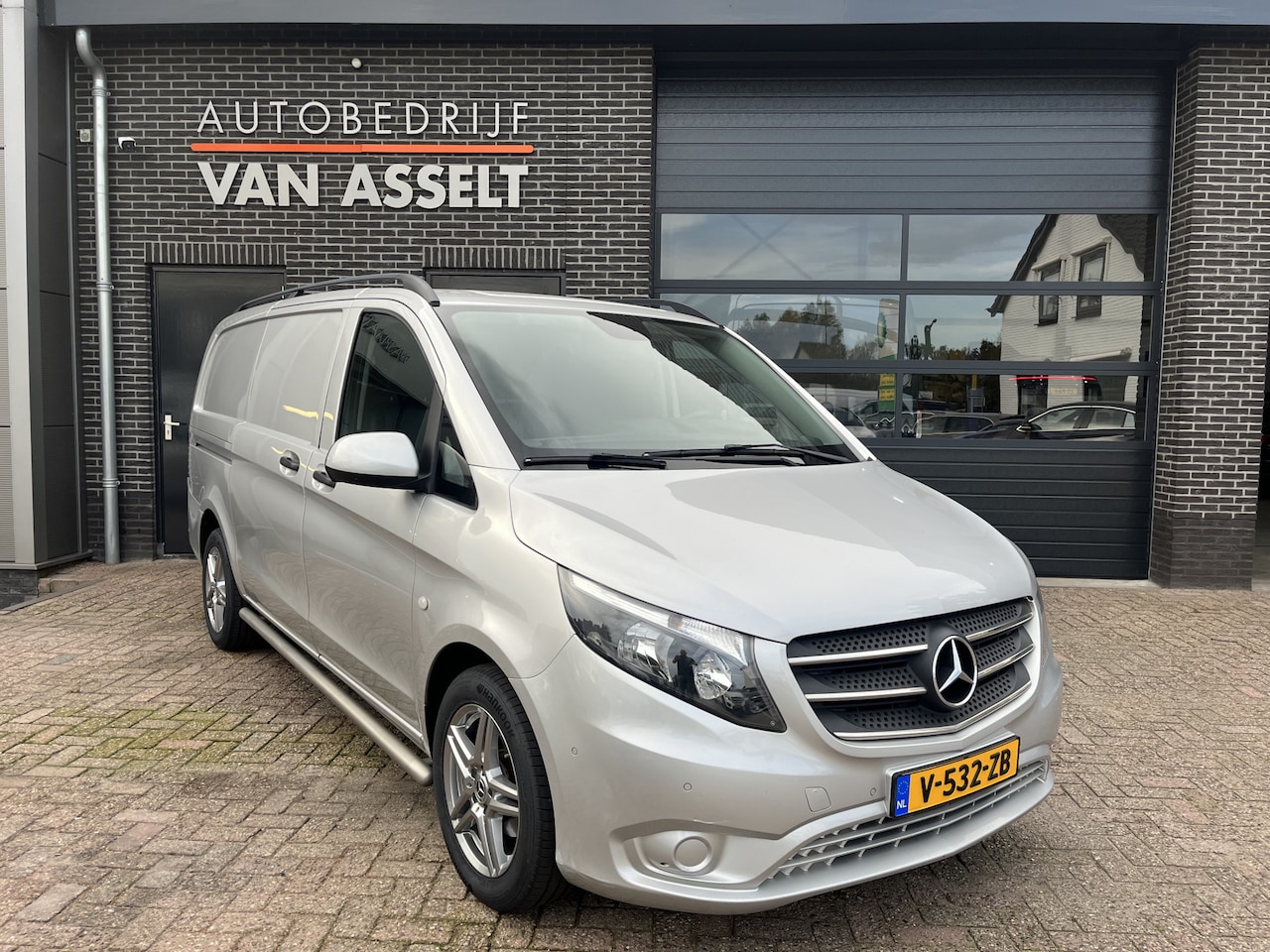 Mercedes-Benz Vito - 114 CDI Lang 2x Schuifdeur , Navi , Clima - AutoWereld.nl