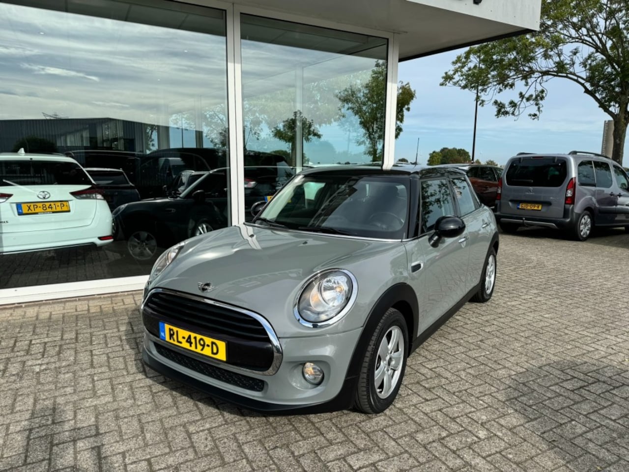 MINI Cooper - 1.5 COOPER BUSINESS- ALL IN PRIJS - AutoWereld.nl