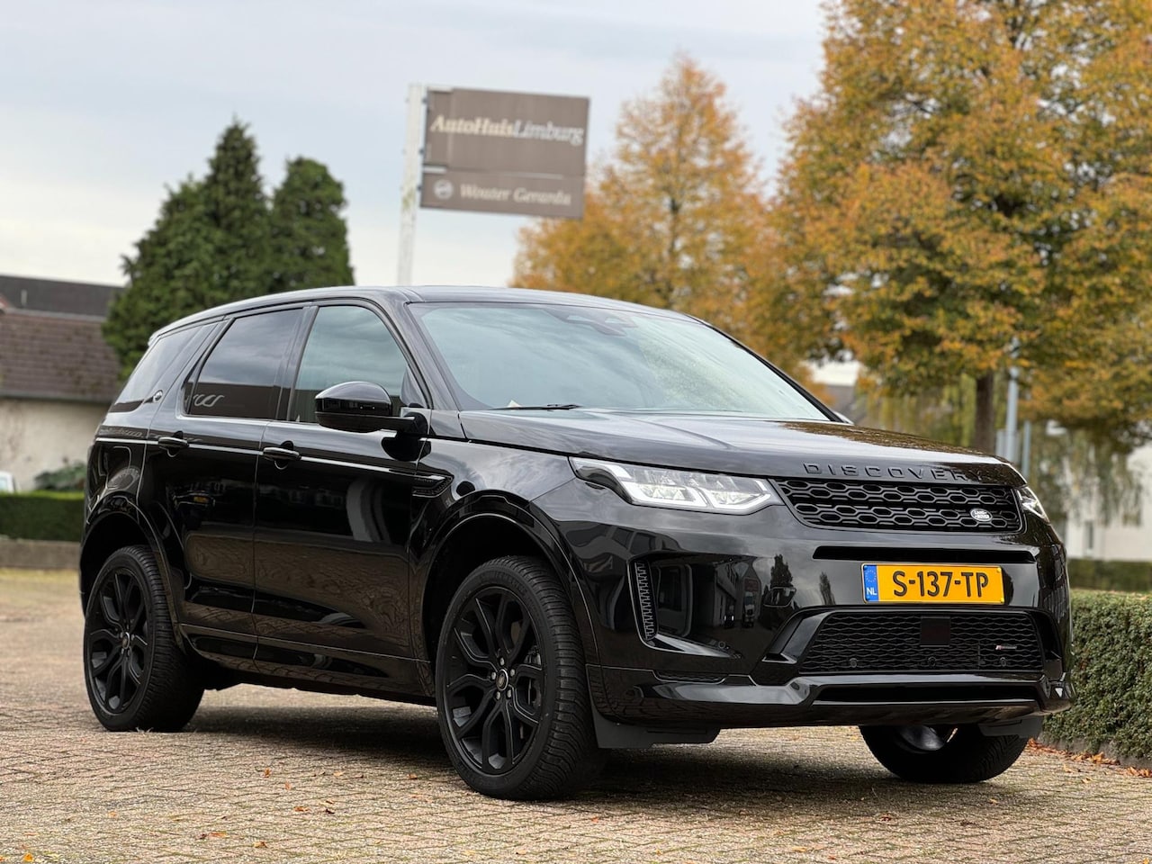 Land Rover Discovery Sport - P300e 1.5 SE| R-Dynamic|Origineel Nederlands|Nieuwstaat!|CarPlay - AutoWereld.nl