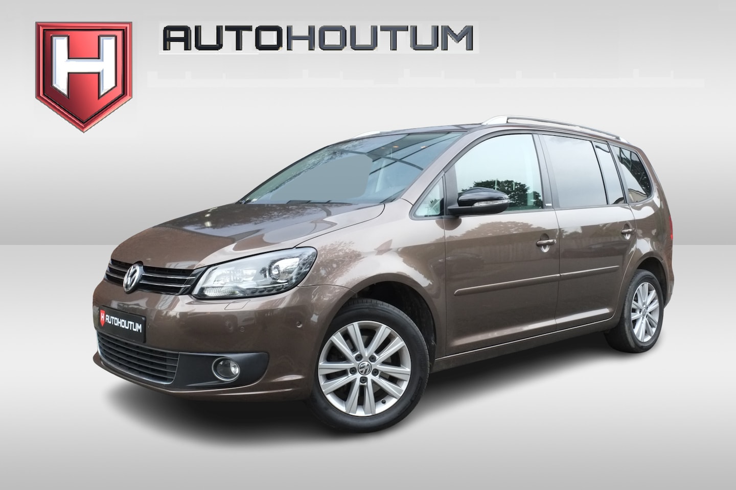 Volkswagen Touran - 1.4 TSI Comfortline Panoramadak, Trekhaak, Xenon - AutoWereld.nl