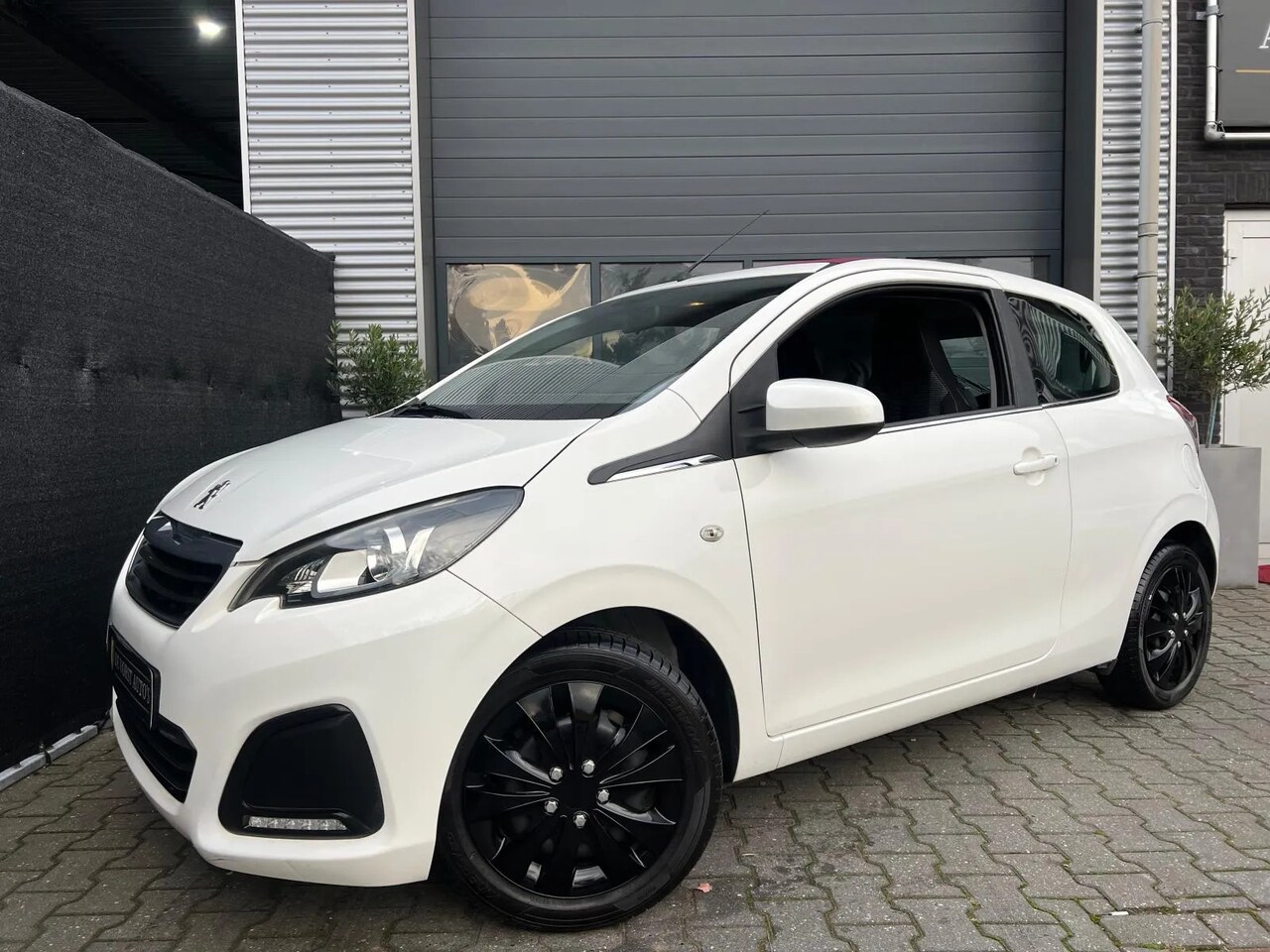 Peugeot 108 - 1.0 e-VTi Access 1.0 e-VTi Access - AutoWereld.nl