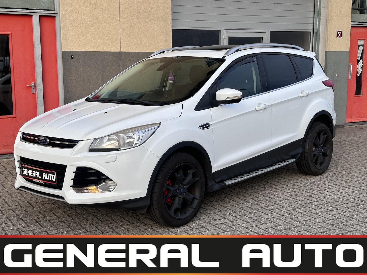 Ford Kuga - 2.0 TDCI Titanium Plus 4WD 2.0 TDCI Titanium Plus 4WD, Automaat, Panoramadak - AutoWereld.nl