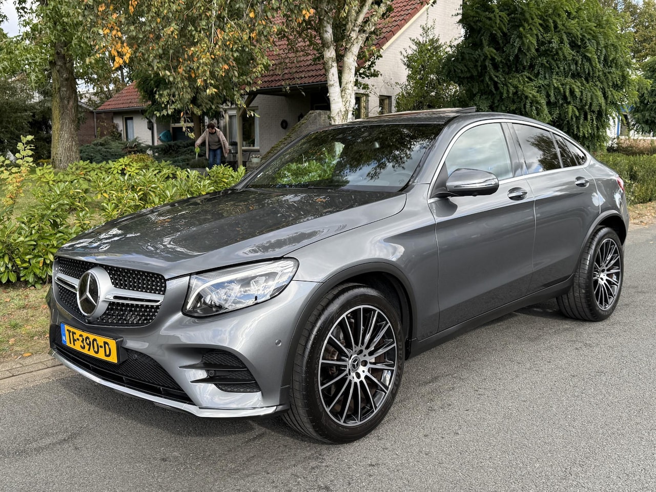 Mercedes-Benz GLC-klasse Coupé - 250 4MATIC AMG Trekhaak•Pano•Burmester - AutoWereld.nl