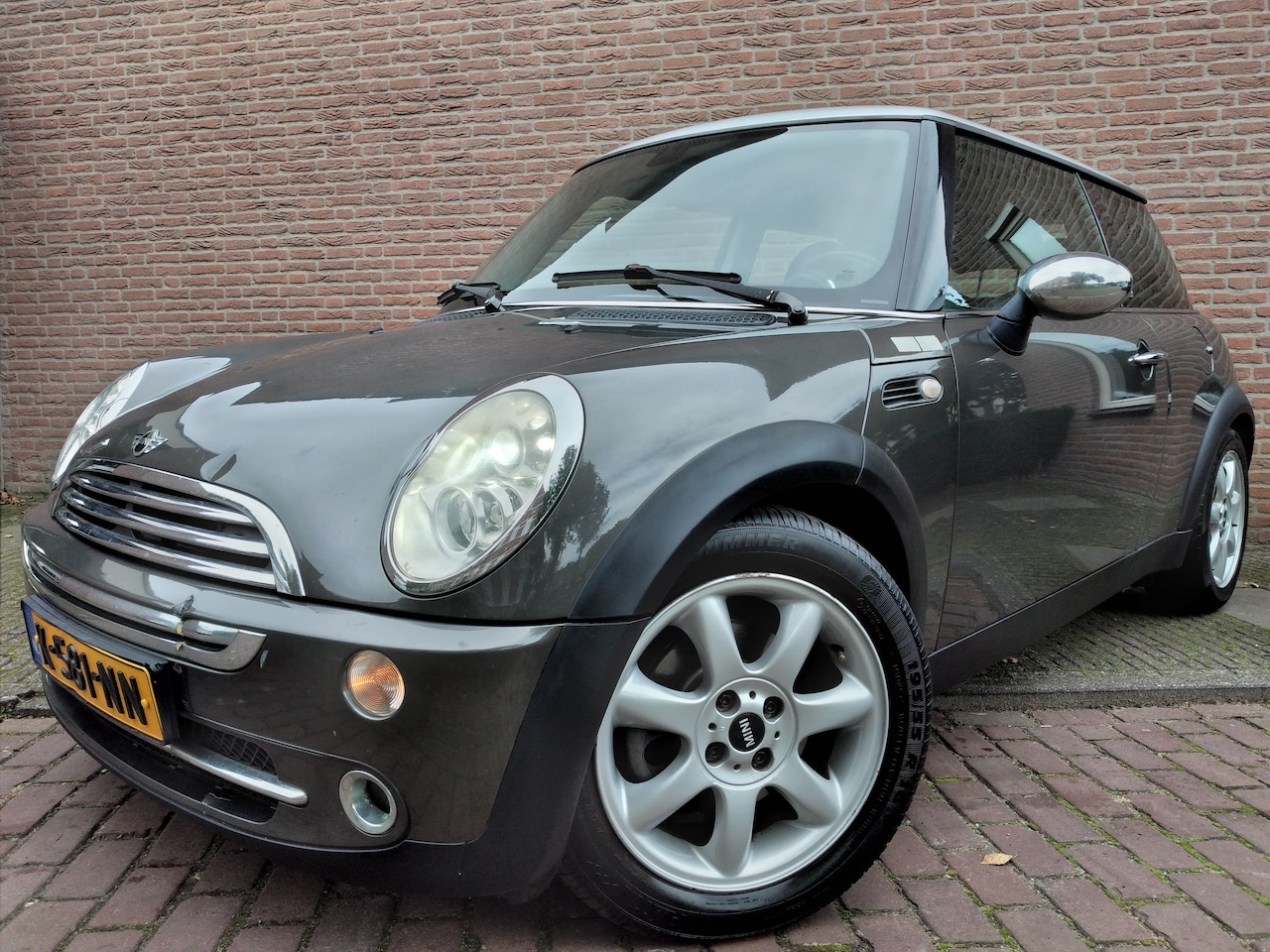 MINI Cooper - 1.6 Cooper Park Lane *16" LMV*STOELVERWARMING*ECC*LEER*XENON*APK NW* - AutoWereld.nl