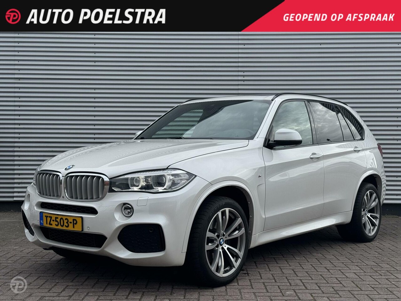 BMW X5 - xDrive40d High Executive M Sport Panoramadak HUD Soft-Close Sfeerverlichting Surround View - AutoWereld.nl