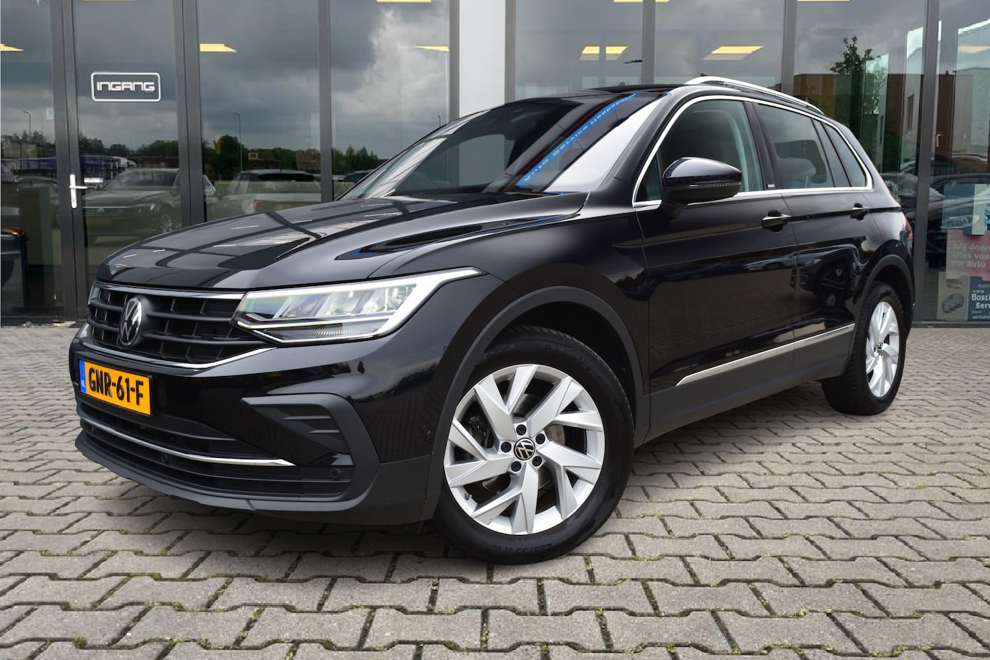 Volkswagen Tiguan - 1.5 TSI Move | ACC | Camera | Trekhaak | - AutoWereld.nl