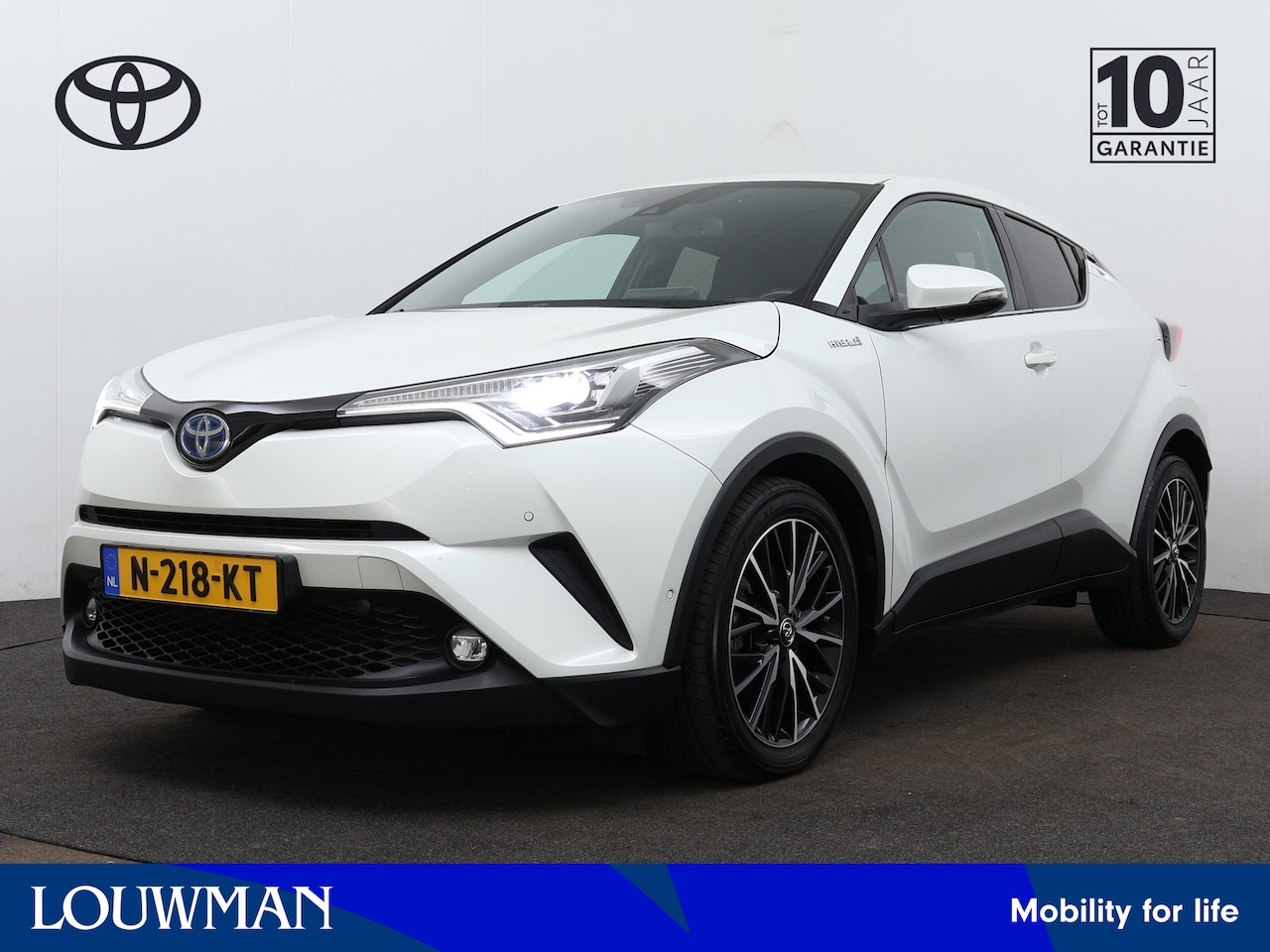 Toyota C-HR - 1.8 Hybrid Executive Limited | Half leder | Parkeersensoren | Adaptive Cruise Control | - AutoWereld.nl