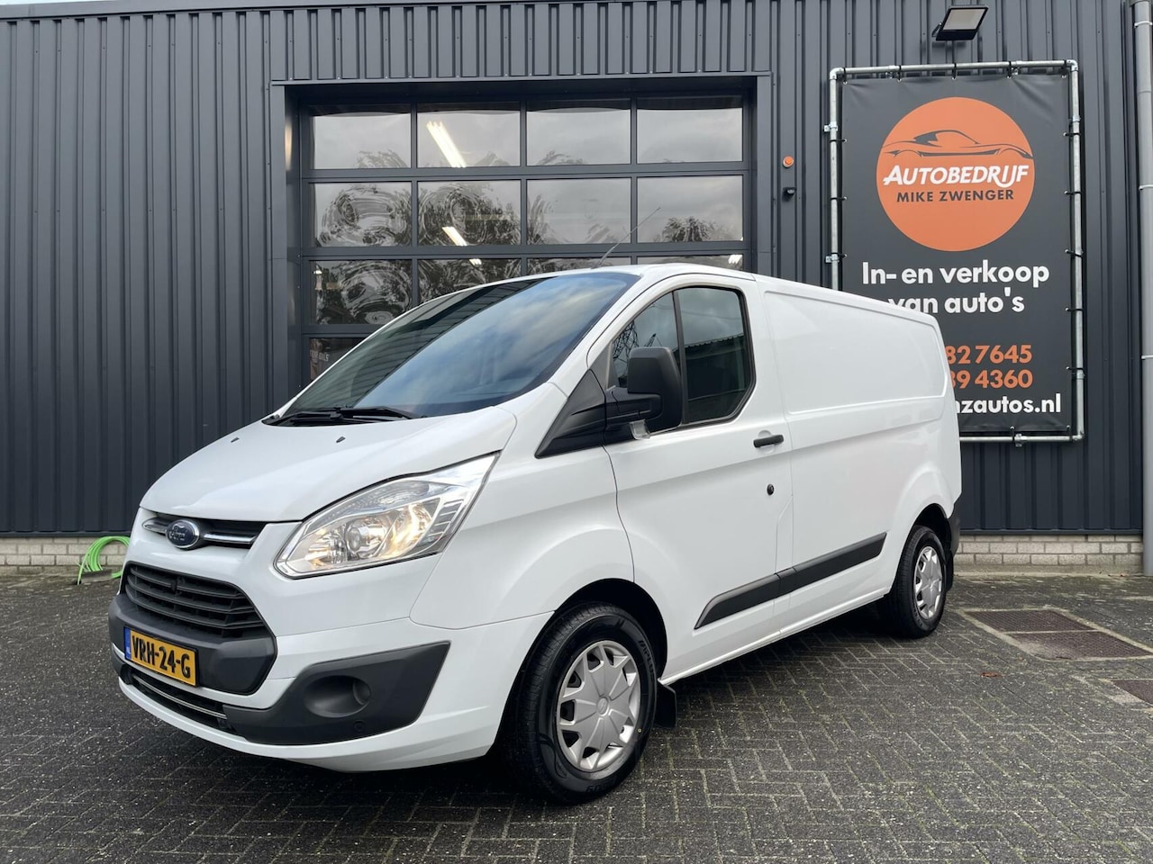 Ford Transit Custom - 290 2.0 TDCI 130PK L1H1 3-PERSOONS|CRUISE CONTROL|TREKHAAK|AIRCO|VERWARMBARE VOORRUIT|PARK - AutoWereld.nl