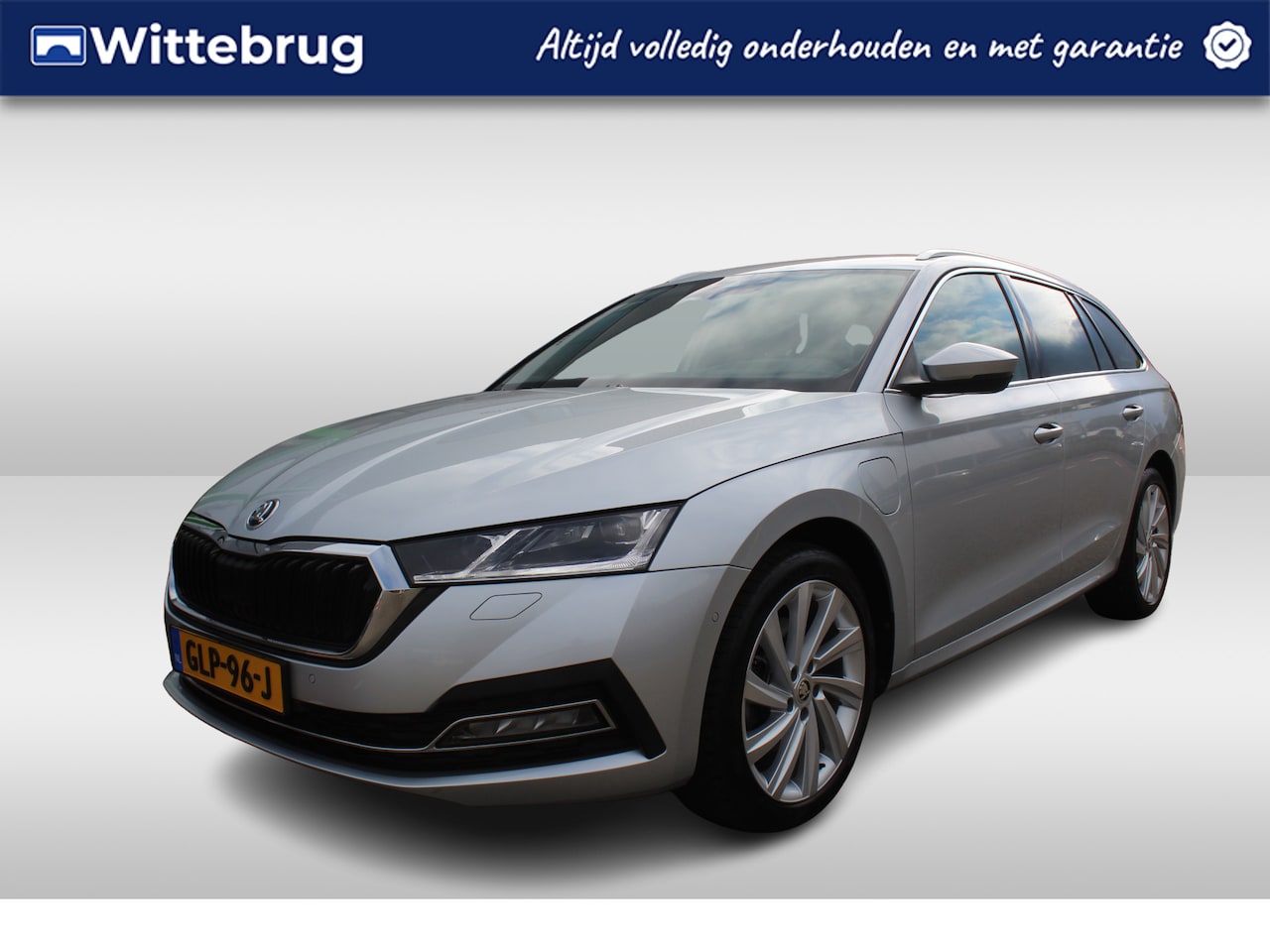 Skoda Octavia Combi - 1.4 TSI iV PHEV Business Edition / Memory Seats / Elektrische Achterklep / LED / 360 Camer - AutoWereld.nl