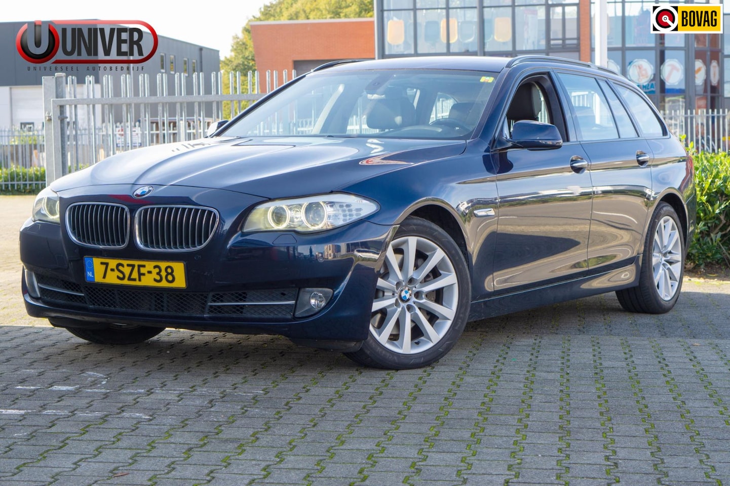 BMW 5-serie Touring - 530xd High Executive LEER/NAVI/CRUISE/PDC - AutoWereld.nl