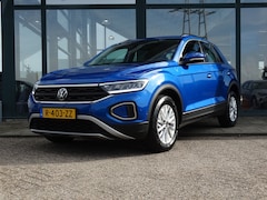 Volkswagen T-Roc - 1.0 TSI 110 PK Life | Parkeersensoren voor + achter | Carplay \ Android auto (Navigatie) |