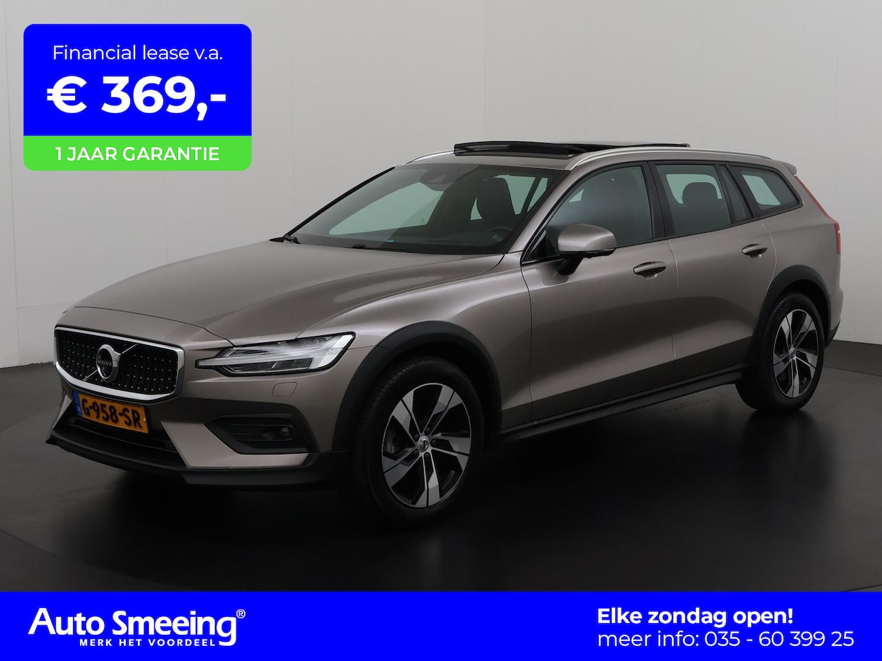 Volvo V60 Cross Country - 2.0 D4 AWD Intro Edition | Trekhaak | Panoramadak | 360 Camera | Zondag Open! - AutoWereld.nl