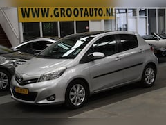 Toyota Yaris - 1.3 VVT-i Executive Automaat Panoramadak, Airco, Cruise control, Navi