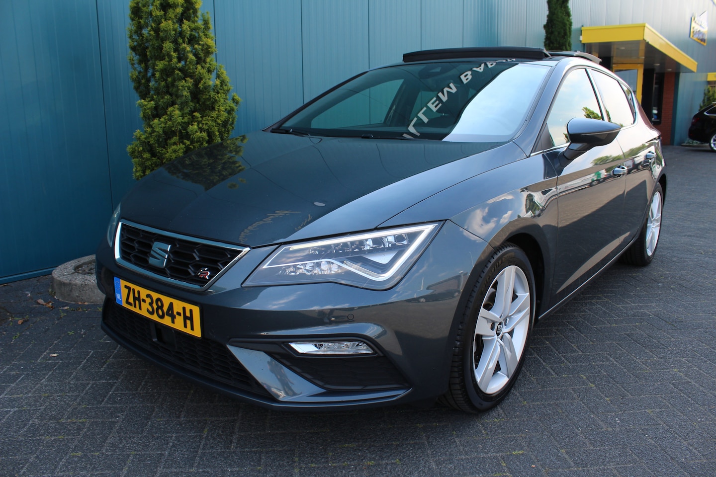 Seat Leon - 1.5 TSI 150 PK DSG AUT. FR Business Intense/PANO/ECC/NAV/LMV/PDC/A.R.CAM/ADAPT.CRUISE/LANE - AutoWereld.nl