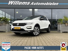 Volkswagen T-Roc - 1.5 TSI Active Cruise Control, Trekhaak & Stoelverwarming