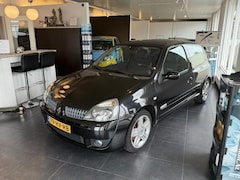 Renault Clio - 2.0-16V RS Sport