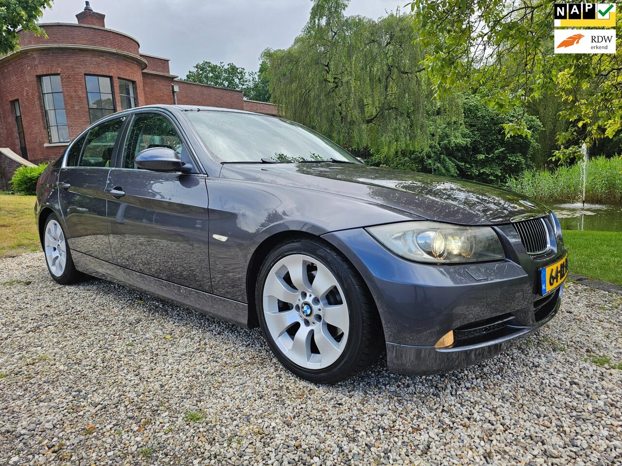 BMW 3-serie - 325i Dynamic Executive XENON/airco/CRUISE/navi - AutoWereld.nl