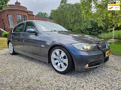 BMW 3-serie - 325i (verbruikt olie)