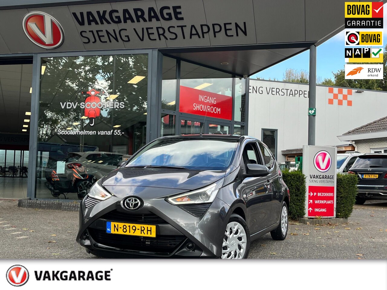 Toyota Aygo - 1.0 VVT-i x-play BOVAG rijklaarprijs ! - AutoWereld.nl