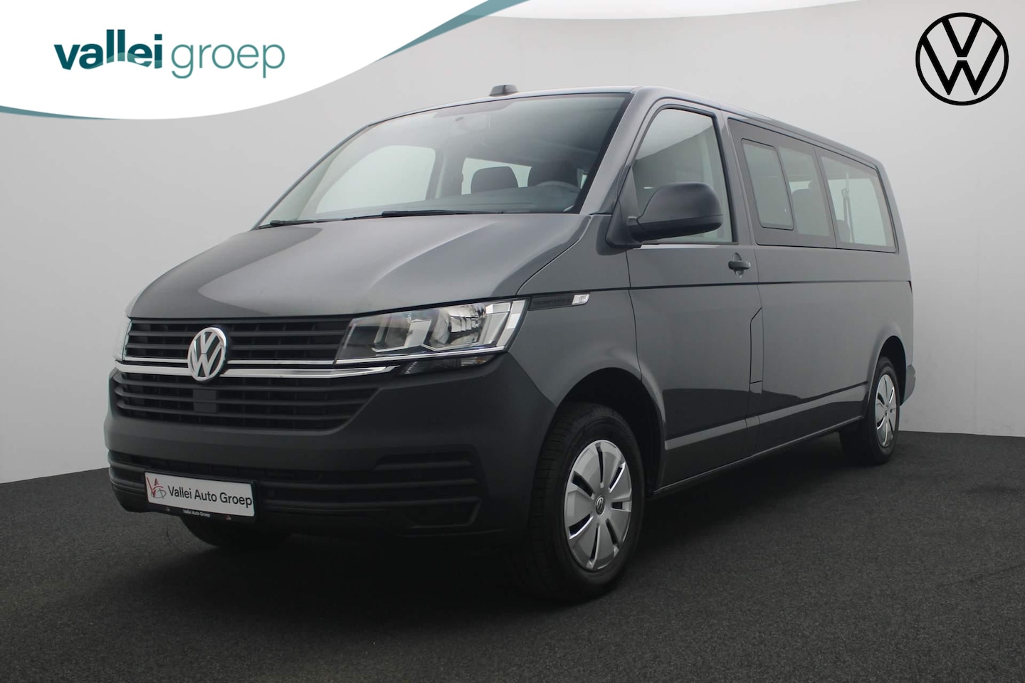 Volkswagen Transporter Kombi - 9 pers. 2.0 TDI 150PK DSG L2H1 | Parkeersensoren voor/achter | Navi | Cruise | Airco - AutoWereld.nl