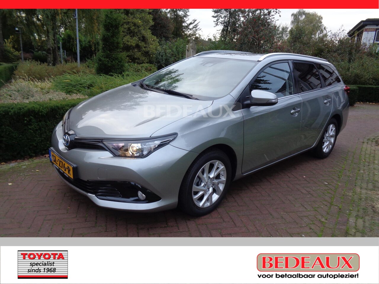 Toyota Auris Touring Sports - 1.8 Hybrid 136pk CVT Dynamic Go, bij Toyota specialist sinds 1968 - AutoWereld.nl