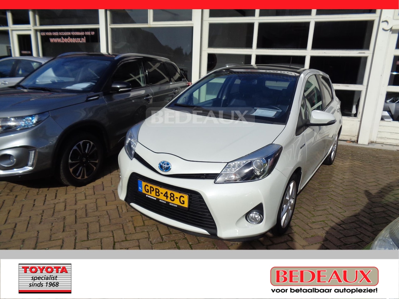 Toyota Yaris - 1.5 Full Hybrid 100pk 5D Aut Dynamic bij Toyota specialist sinds 1968 met 12 maanden Bovag - AutoWereld.nl