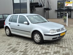 Volkswagen Golf - 1.4-16V Trendline