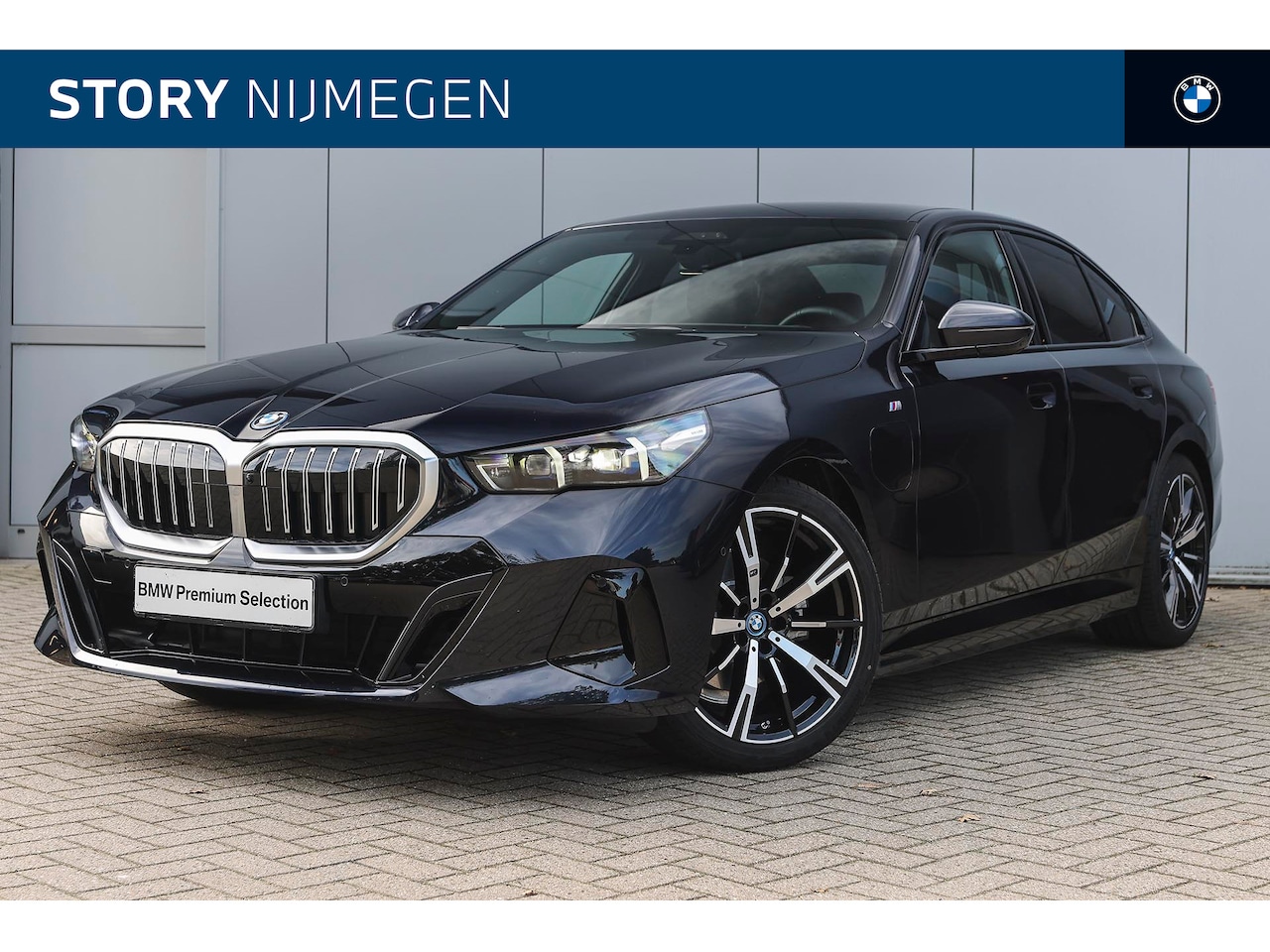 BMW 5-serie - 530e High Executive M Sport Automaat / Trekhaak / Stoelverwaming / Adaptieve LED / Parking - AutoWereld.nl