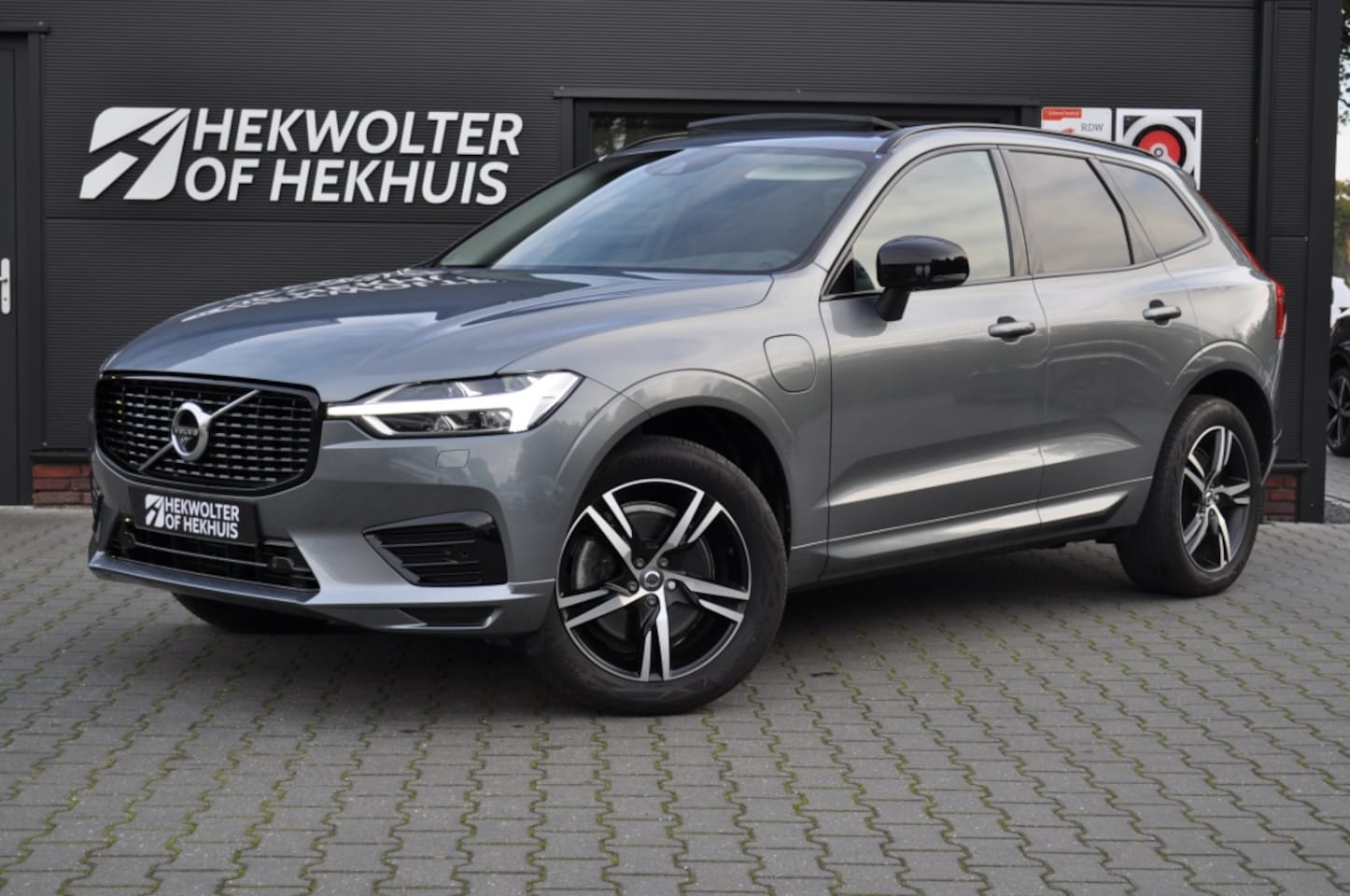 Volvo XC60 - T8 R Design Expression Plug-In (EURO 6d) - AutoWereld.nl