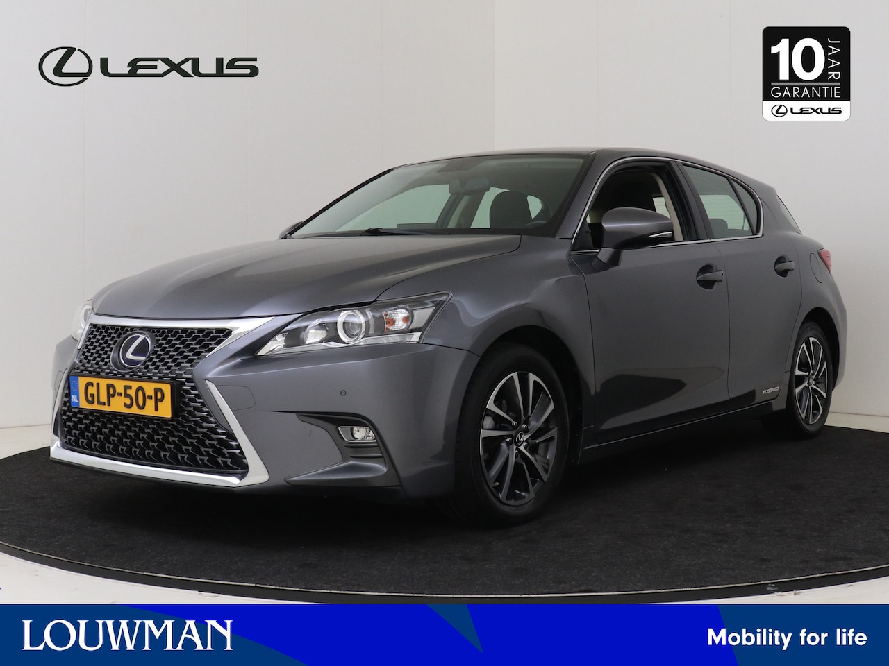 Lexus CT 200h - Business Line Limited | Navigatie | Parkeersensoren | 16" Velgen | - AutoWereld.nl