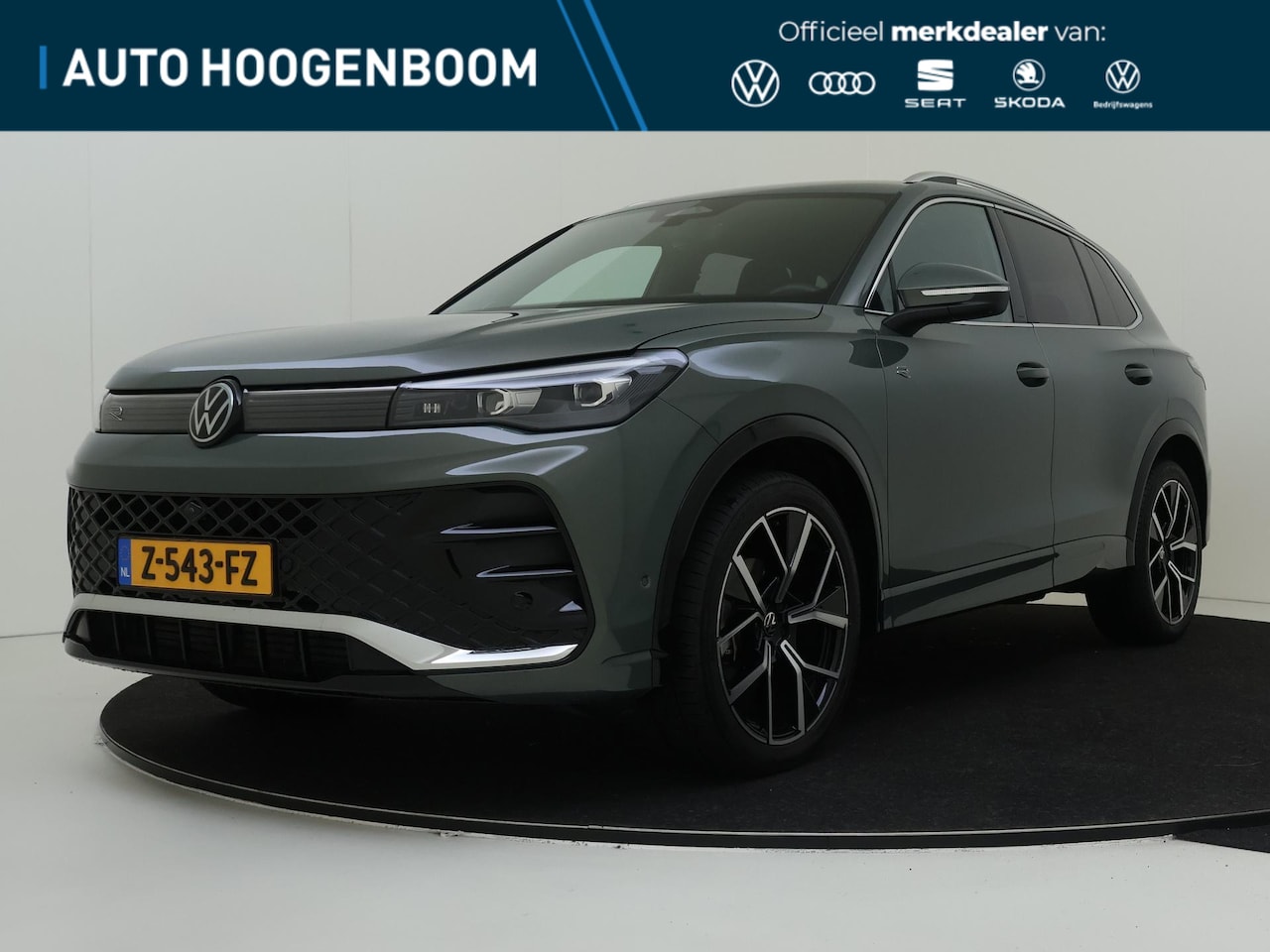 Volkswagen Tiguan - 1.5 eTSI DSG R-Line Business | Trekhaak | Elek. verstelbare bestuurderstoel | Achteruitrij - AutoWereld.nl