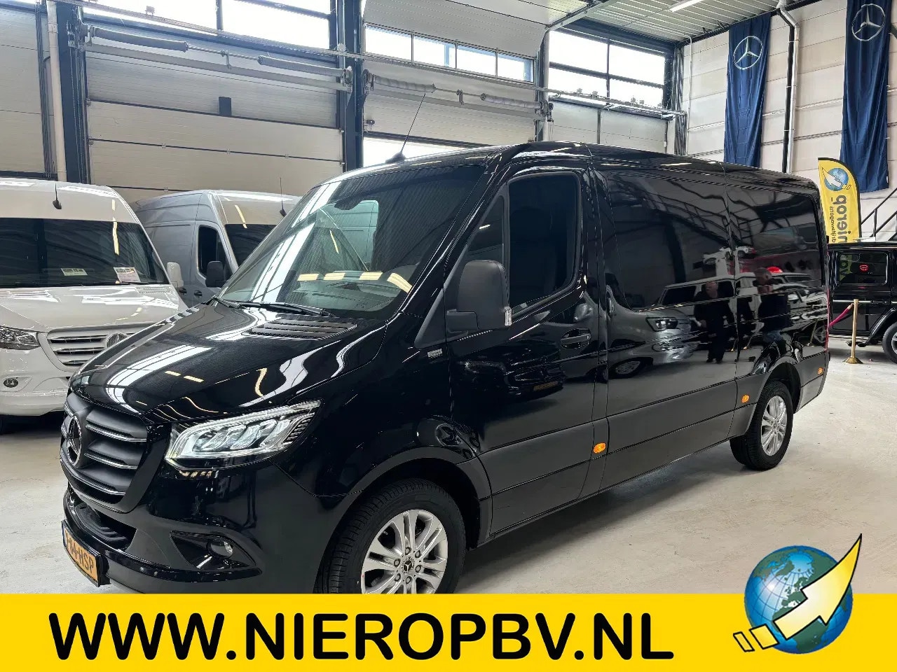 Mercedes-Benz Sprinter - 319CDI L2H1 PRO Automaat Airco Navi Cruisecontrol LED 3500KG Trekhaak NIEUW - AutoWereld.nl