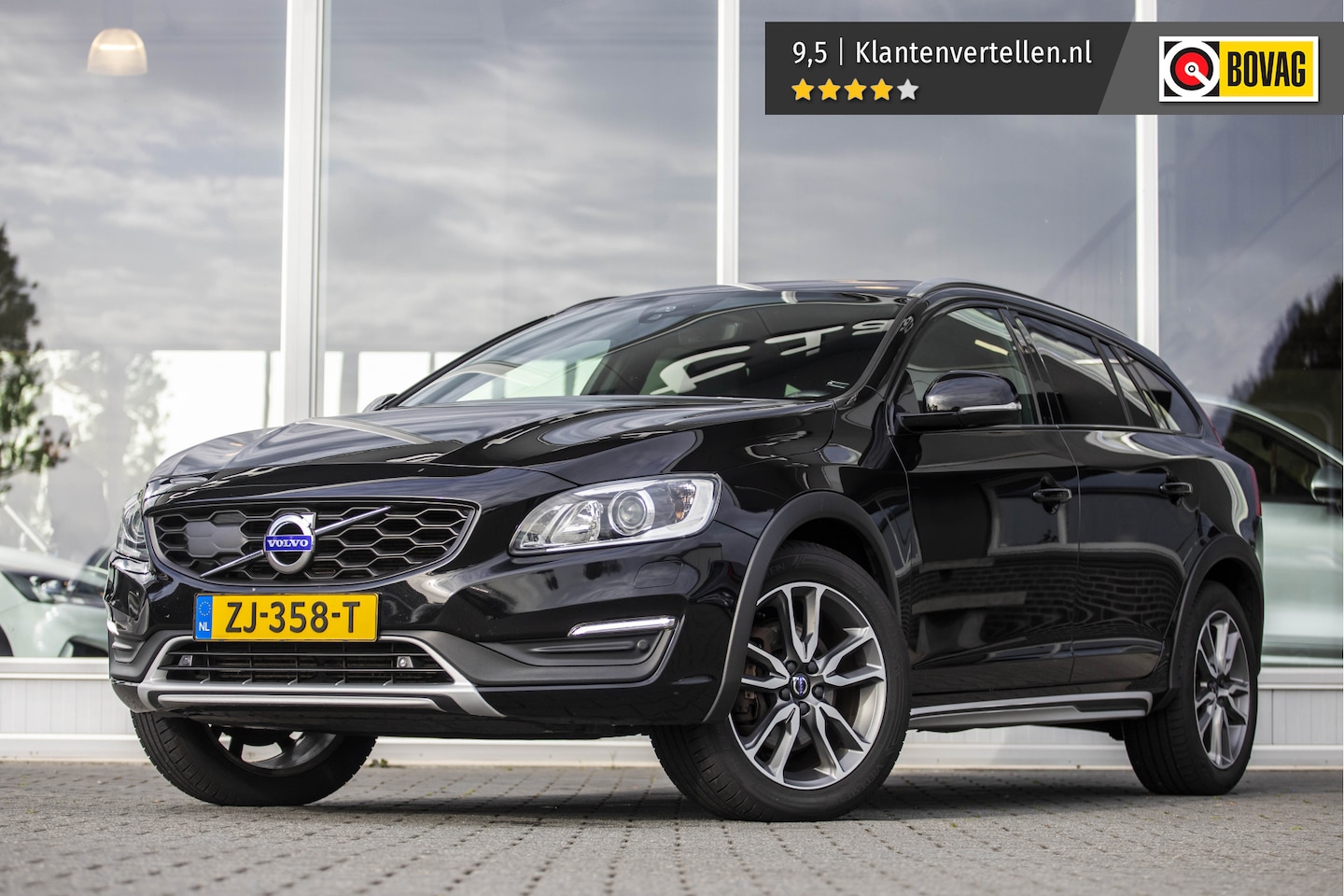 Volvo V60 Cross Country - 2.0 T5 AWD Polar+ | Pano | Trekh. | 245 PK  | Leer | CAM | Stoelverw. | Xenon | DAB+ | - AutoWereld.nl