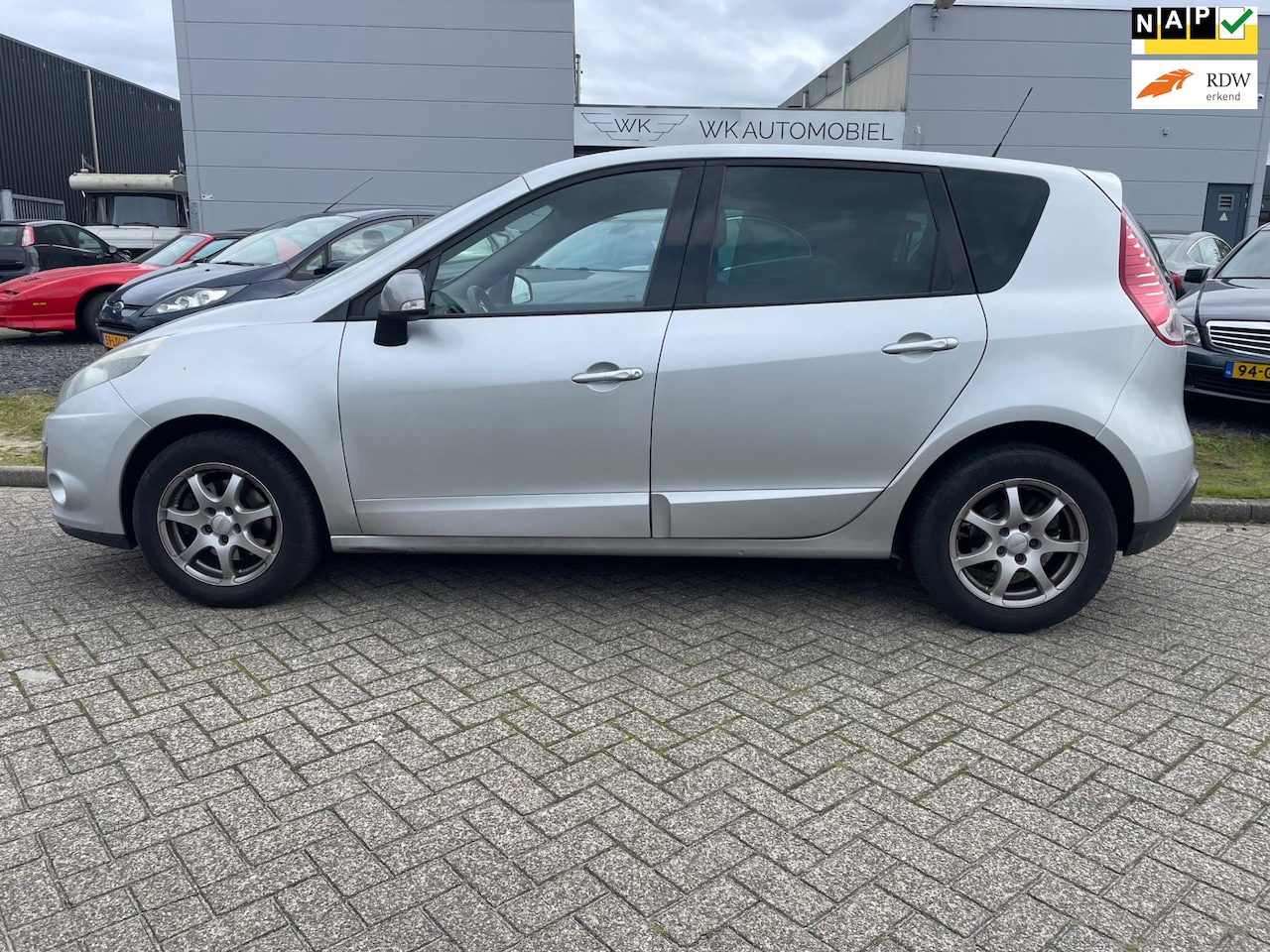 Renault Scénic - 1.5 dCi Expression 1.5 dCi Expression - AutoWereld.nl