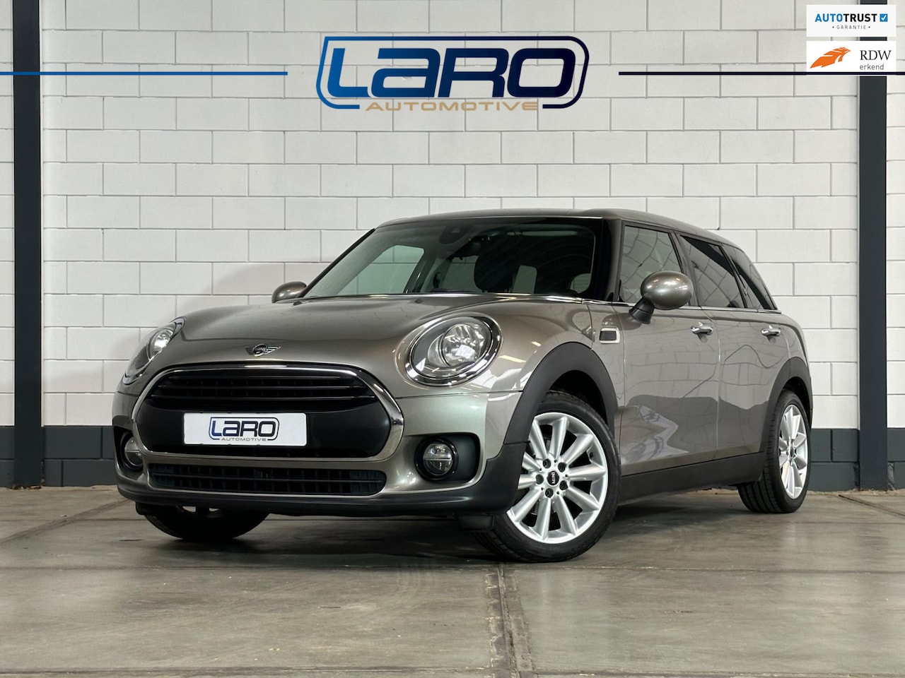 MINI Clubman - Mini 1.5 One Chili Serious Business | Clima Cruise PDC Trekhaak Stoelverw Keyless - AutoWereld.nl