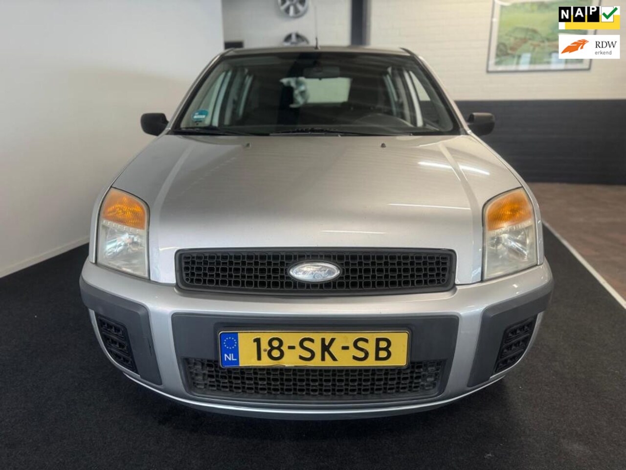 Ford Fusion - 1.4-16V Comfortline/NIEUWE APK - AutoWereld.nl