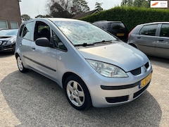 Mitsubishi Colt - 1.3 Inform ( Auto gaat moeilijk in zijn achteruit )