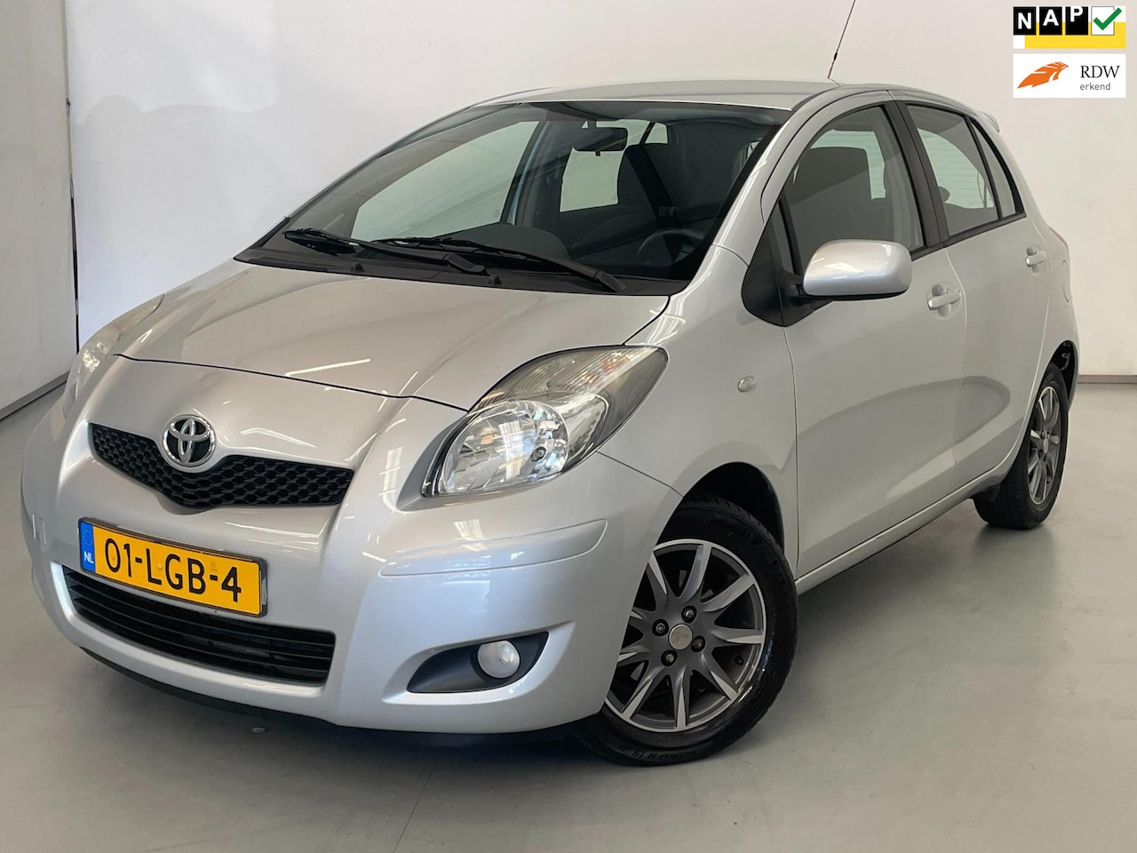 Toyota Yaris - 1.3 VVTi Aspiration / NL-auto / Clima / LM velgen - AutoWereld.nl