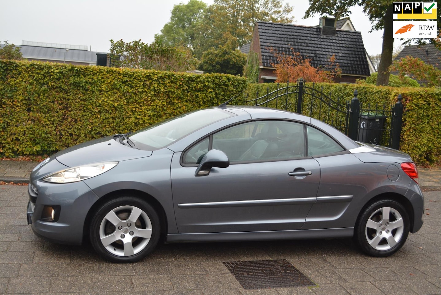 Peugeot 207 CC - 1.6 VTi Noir & Blanc, cabrio - AutoWereld.nl