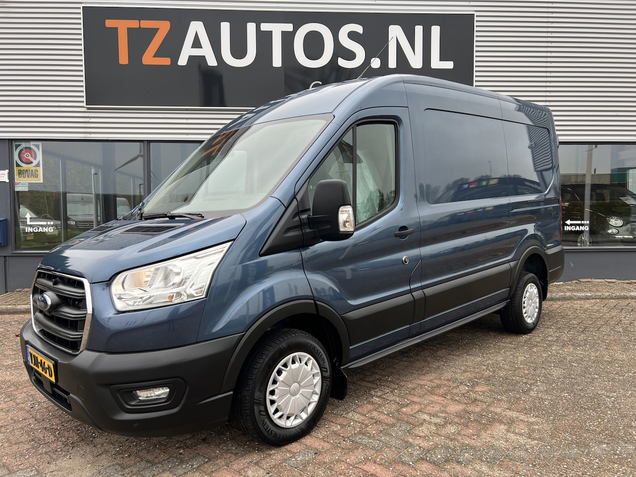 Ford Transit - 310 2.0 TDCI L2H2 E6 Led|PDC| Cruise|Trekhaak - AutoWereld.nl